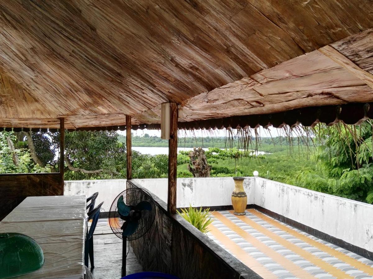 Sharook Riviera Grand Lodge Wete Esterno foto